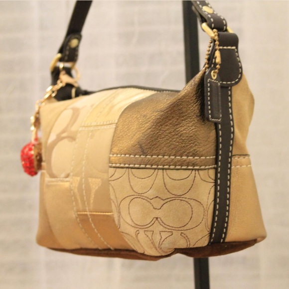 👛 SOLD 👛 - Picture 3 of 4